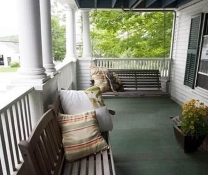 مبيت وإفطار The Monadnock Inn