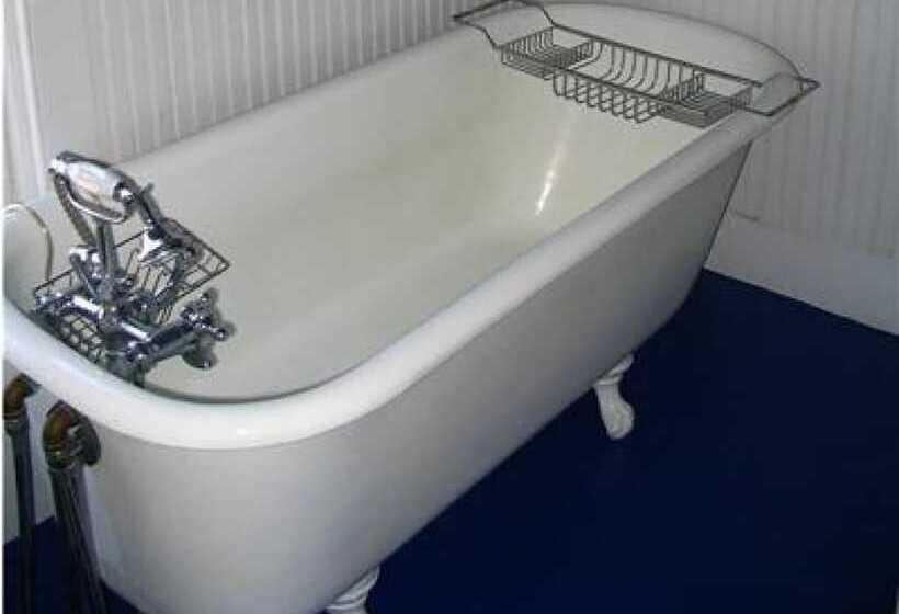 مبيت وإفطار The Monadnock Inn