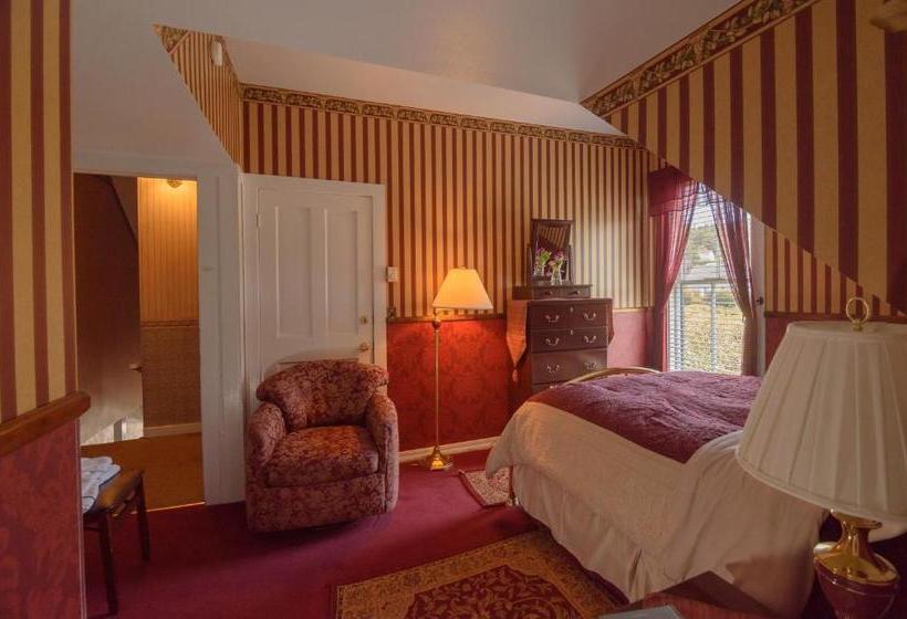 مبيت وإفطار Nicholson House Inn & Spa