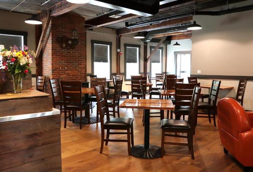 مبيت وإفطار Old Mill Inn