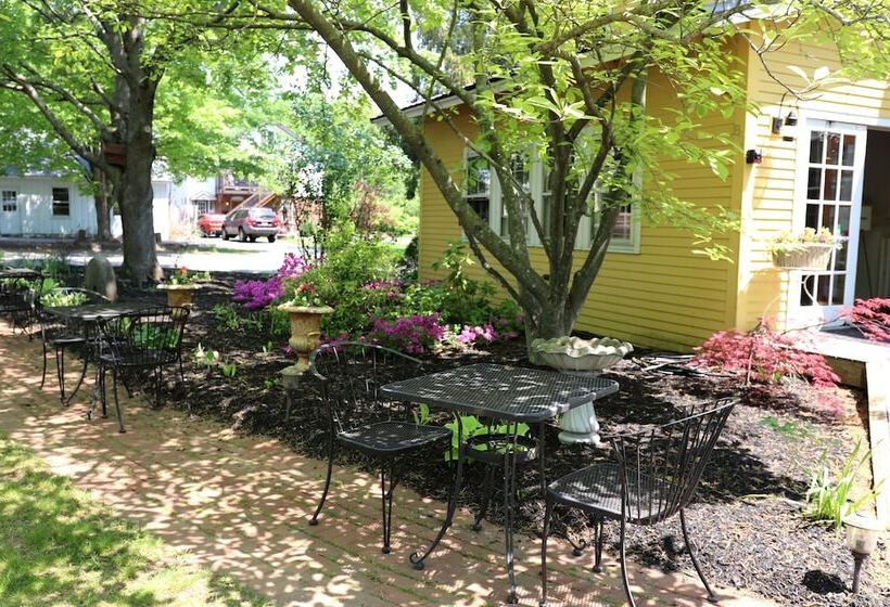 مبيت وإفطار Old Mill Inn