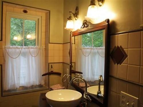 민박 Plum Grove Inn