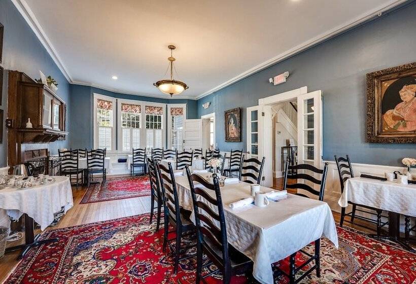 مبيت وإفطار Riverdale Inn