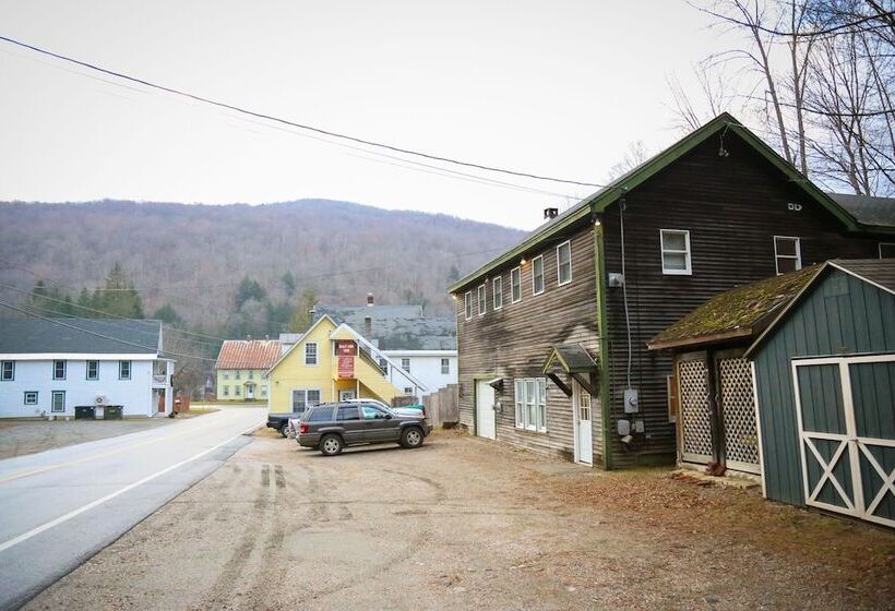 مبيت وإفطار Salt Ash Inn