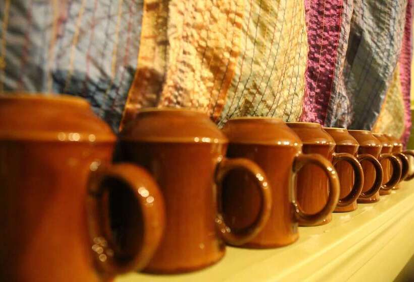 مبيت وإفطار Salt Ash Inn