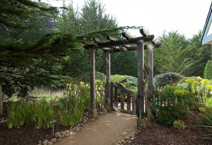 مبيت وإفطار Seal Cove Inn