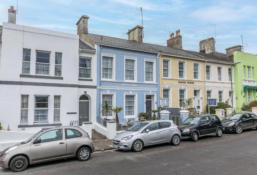 مبيت وإفطار South View