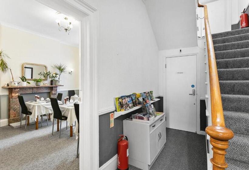 مبيت وإفطار South View