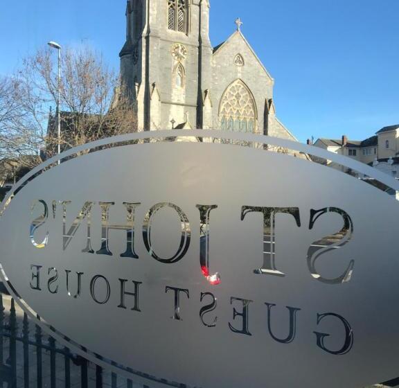 مبيت وإفطار St John's Guest House