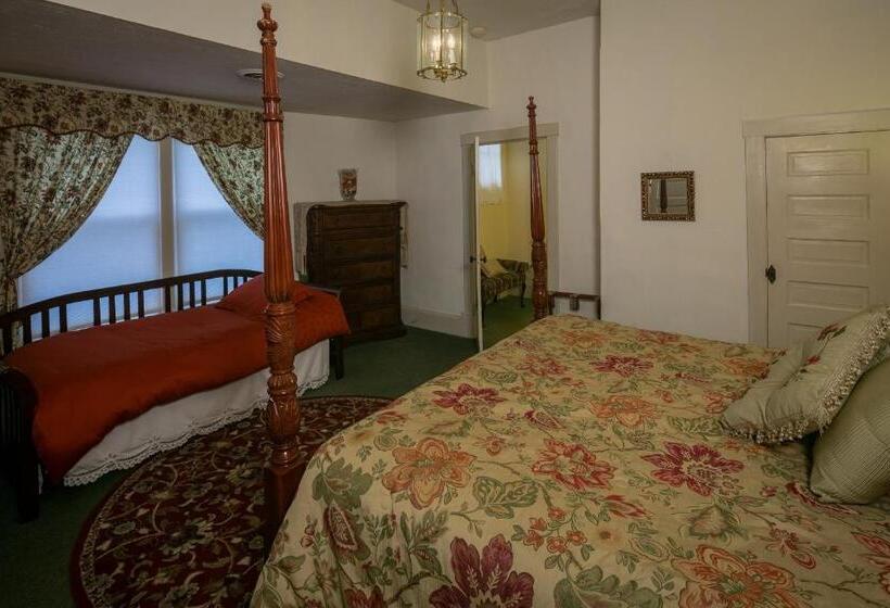 مبيت وإفطار Taylor House Inn