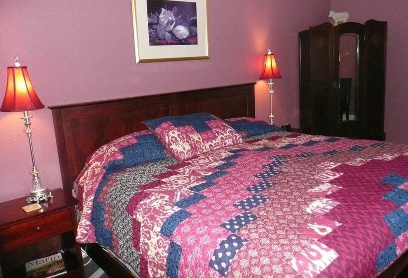 Bed and Breakfast The Continental Inn