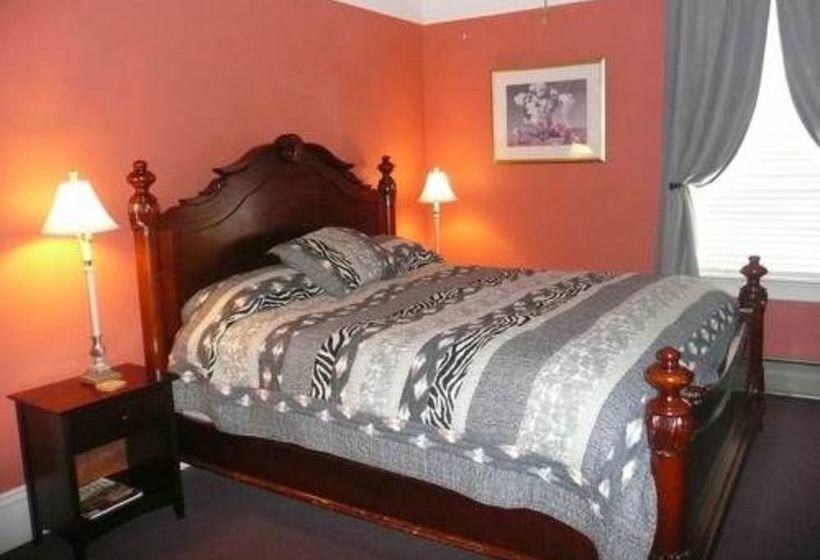 Bed and Breakfast The Continental Inn