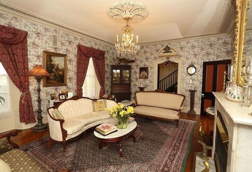 مبيت وإفطار The Doctor's Inn