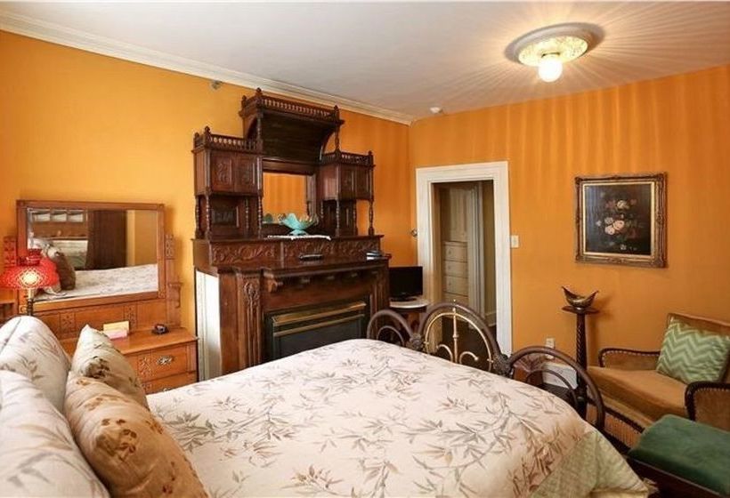 مبيت وإفطار The Doctor's Inn