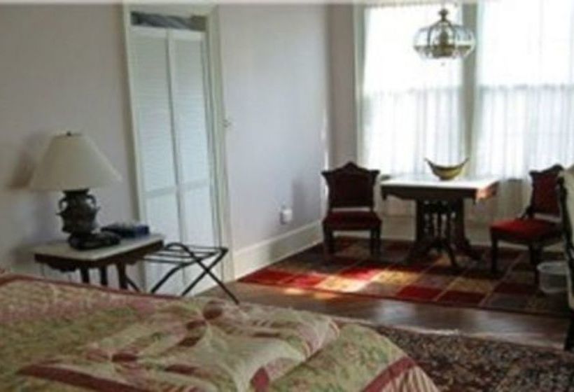 مبيت وإفطار The Doctor's Inn