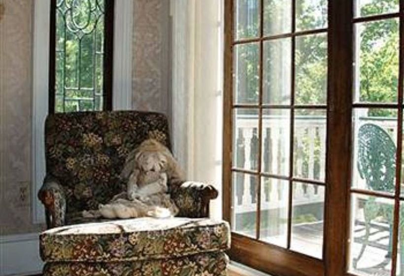 مبيت وإفطار The Doctor's Inn