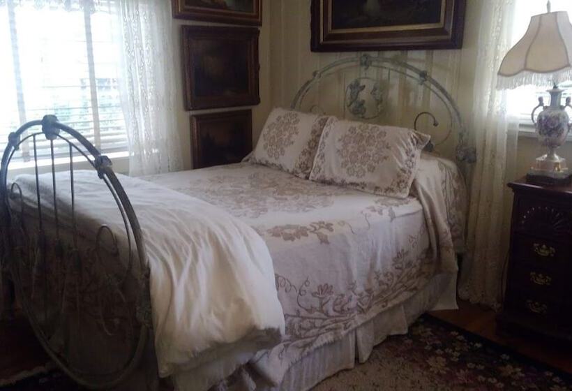 مبيت وإفطار The Inn At Brevard