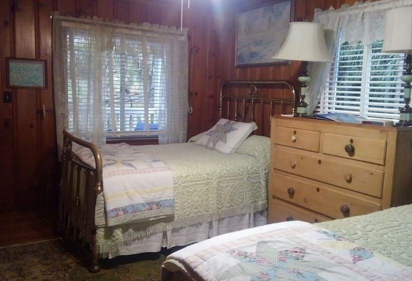 مبيت وإفطار The Inn At Brevard