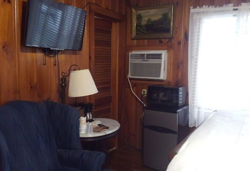 مبيت وإفطار The Inn At Brevard