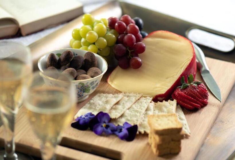 مبيت وإفطار The Inn At Yarmouth Port