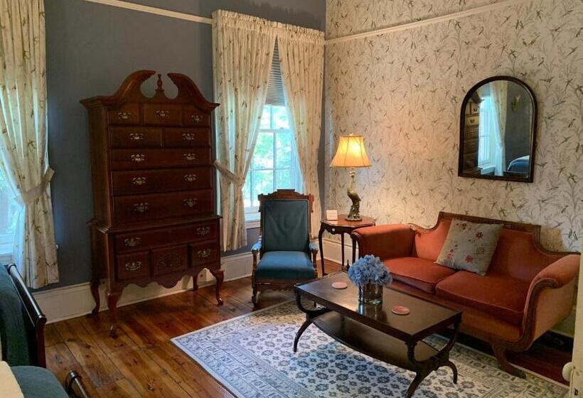 مبيت وإفطار The Lily Inn  Burlington