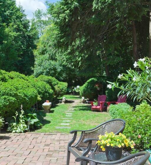 مبيت وإفطار The Lily Inn  Burlington