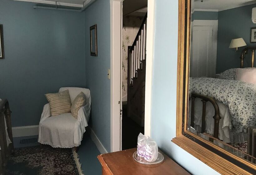 مبيت وإفطار The Monadnock Inn