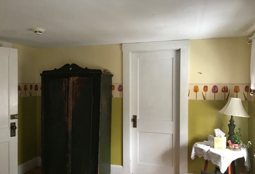 مبيت وإفطار The Monadnock Inn