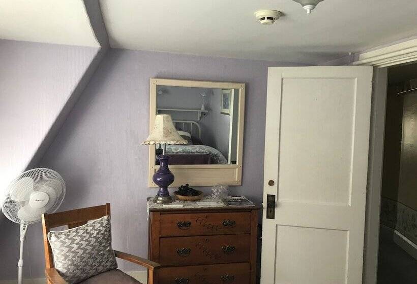 مبيت وإفطار The Monadnock Inn