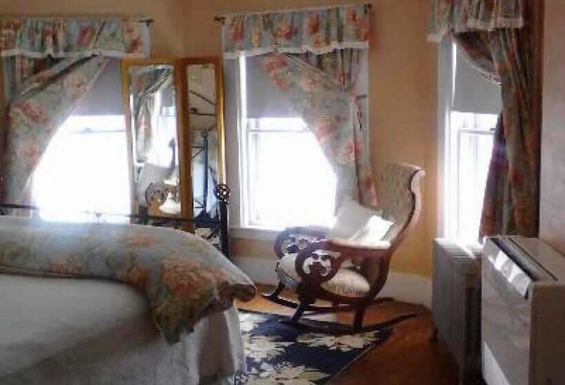 مبيت وإفطار The Monadnock Inn