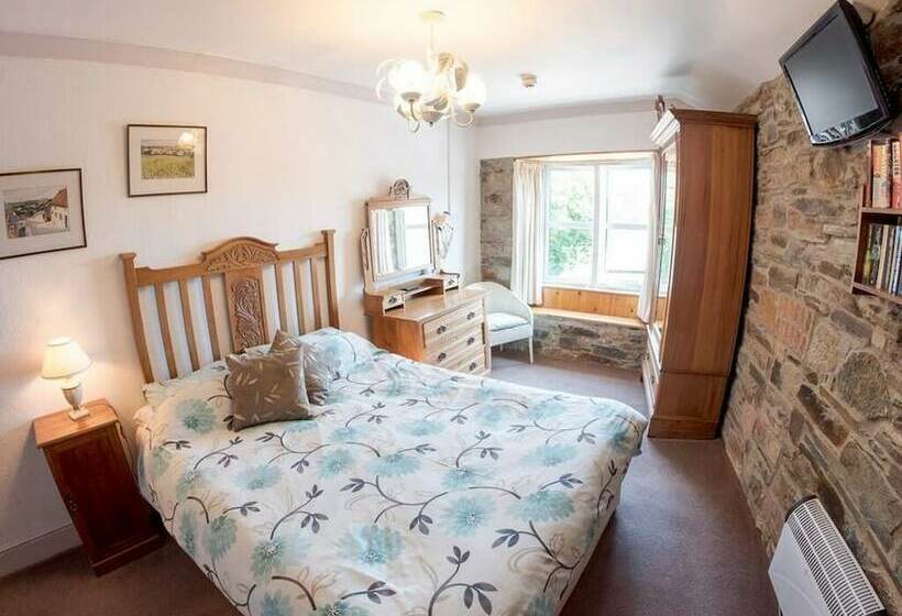 مبيت وإفطار The Porthvean