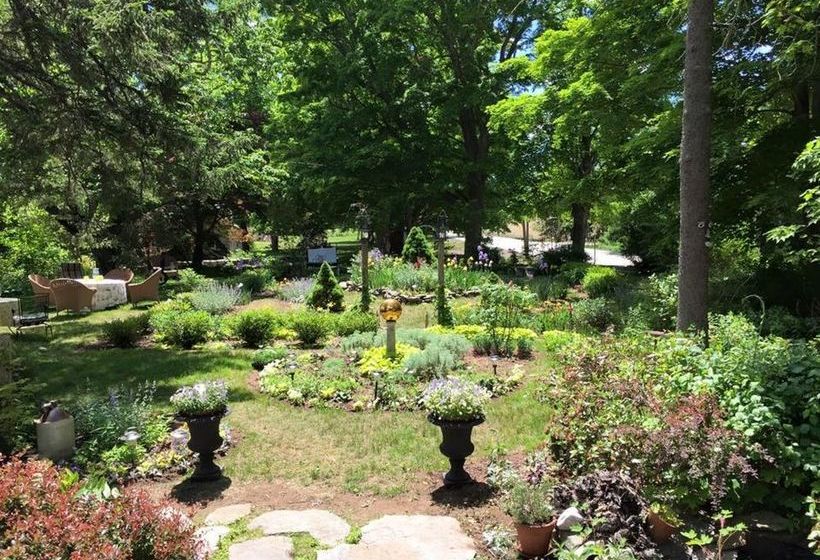 민박 Roseledge Country Inn & Farm Shoppe