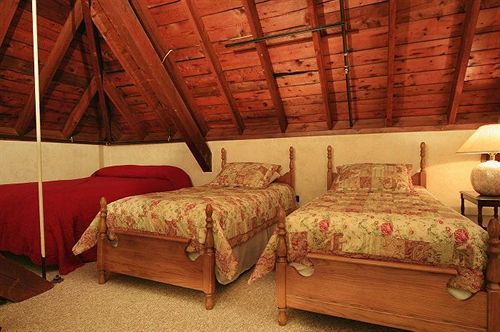 مبيت وإفطار Grand Victorian Inn