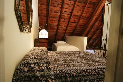 مبيت وإفطار Grand Victorian Inn