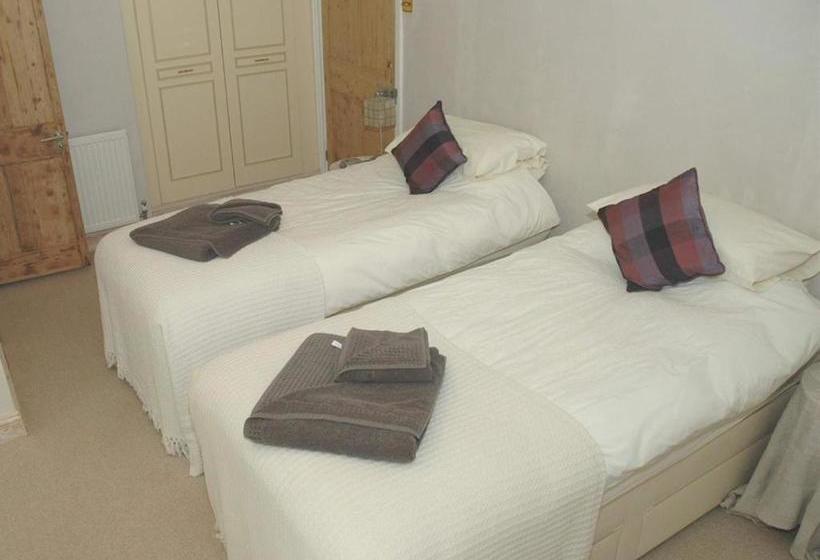 Bed and Breakfast The White House