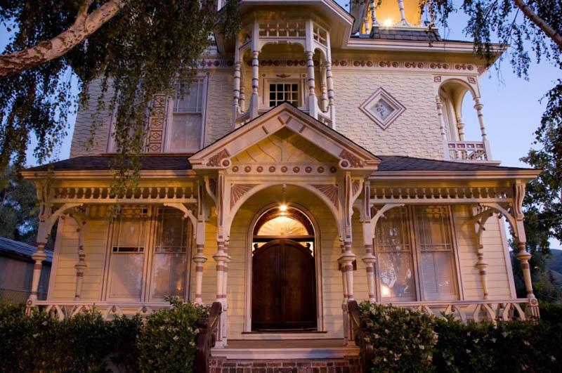 Victorian Mansion Bed And Breakfast Inn