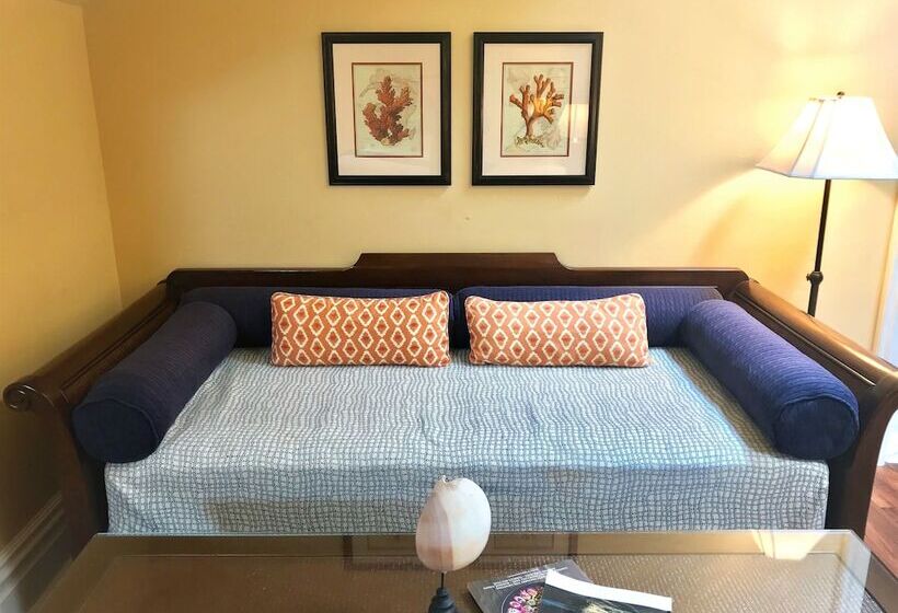 مبيت وإفطار West Cliff Inn, A Four Sisters Inn