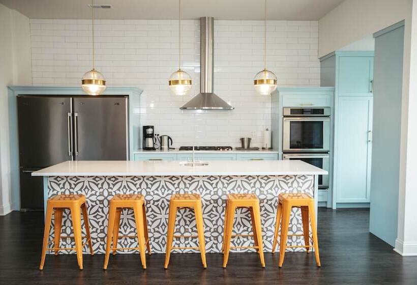 تختخواب و صبحانه Wicker Park Inn