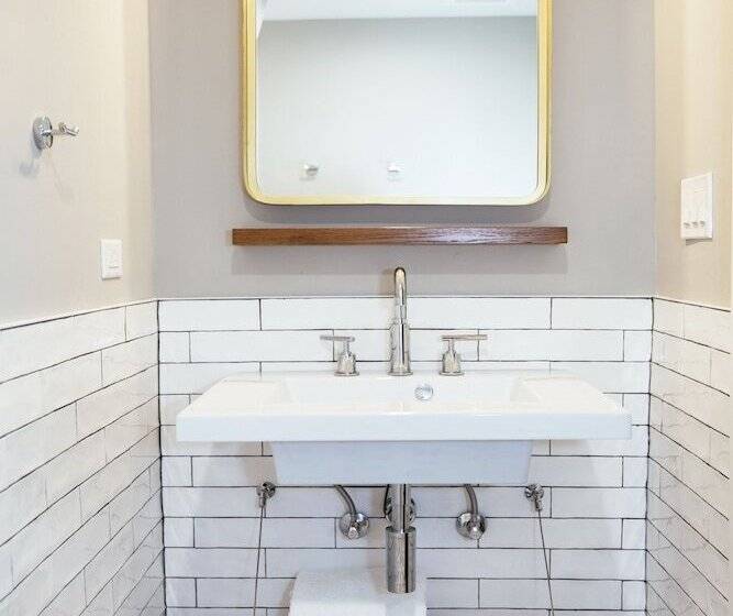 تختخواب و صبحانه Wicker Park Inn