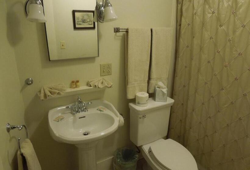 مبيت وإفطار Wildcat Inn And Tavern