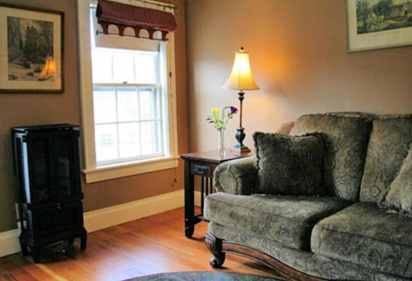 مبيت وإفطار Wildcat Inn And Tavern