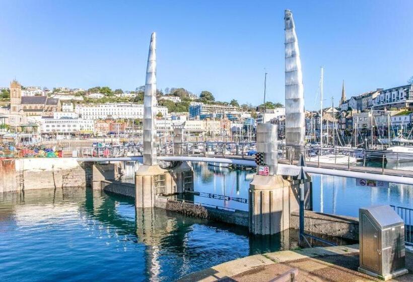 مبيت وإفطار Yardley Manor