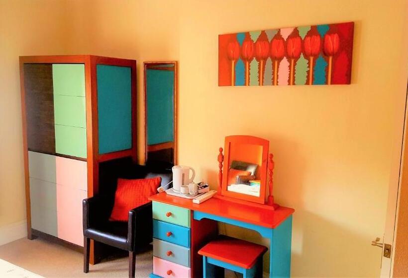 צימר Yardley Manor