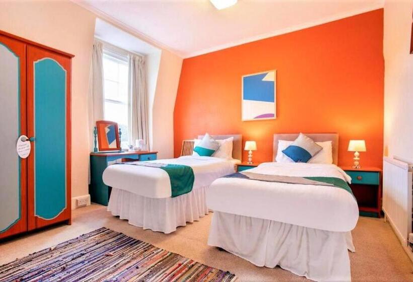 צימר Yardley Manor