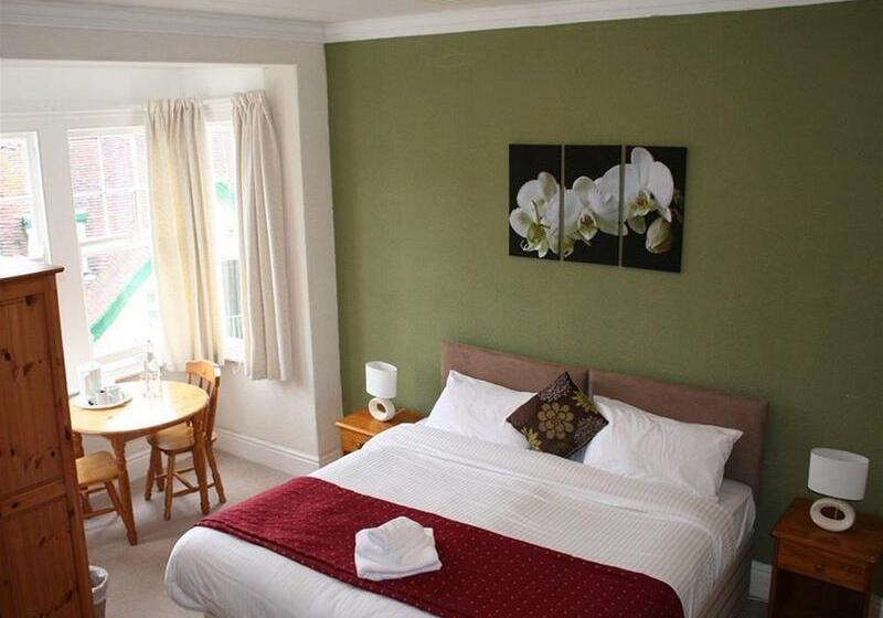 مبيت وإفطار Yardley Manor