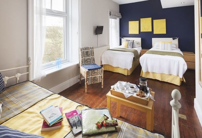 Brookside Villa - B&b