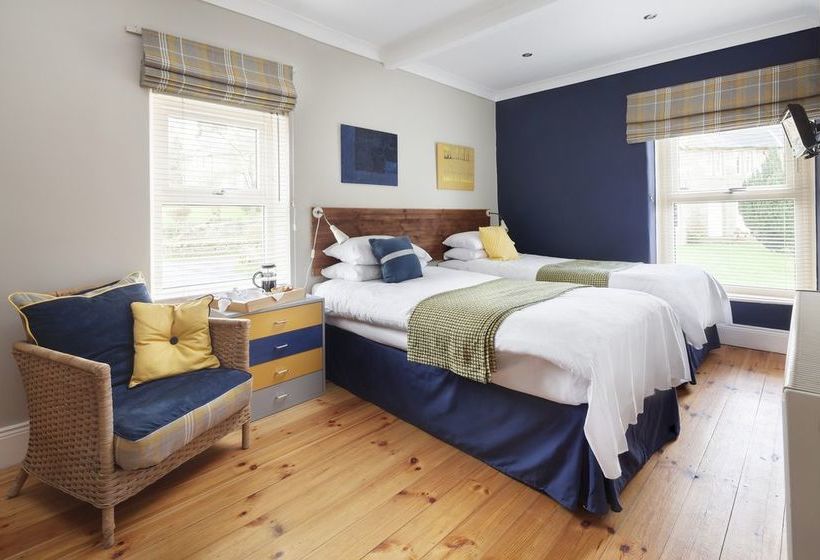 Brookside Villa - B&b