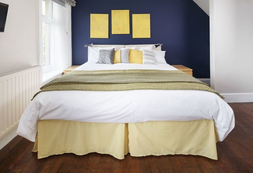 Brookside Villa - B&b