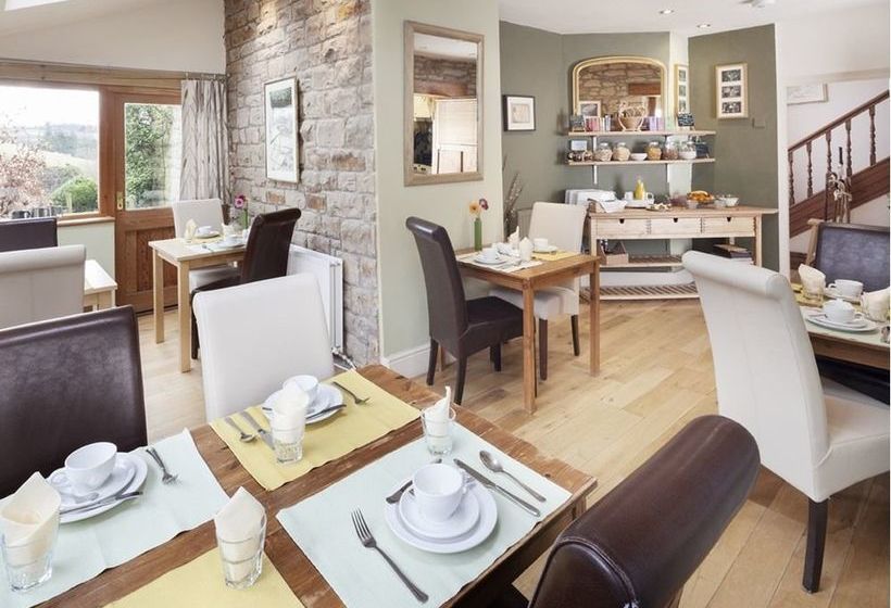 Brookside Villa - B&b