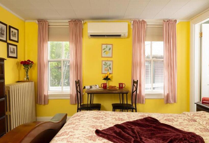 Carlisle House Bed And Breakfast